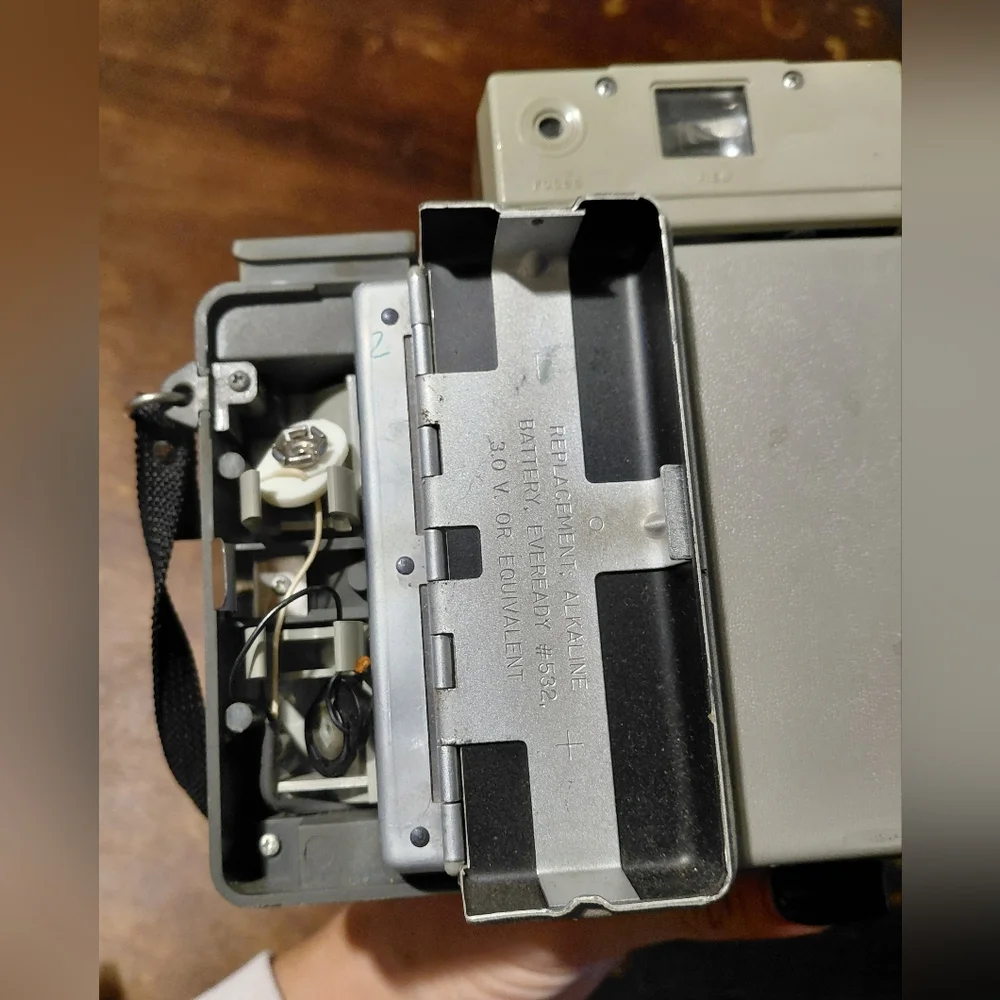 Vintage Polaroid 420 Automatic Land Camera